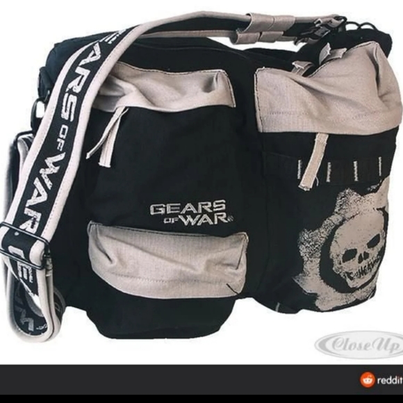 gears of war backpack
